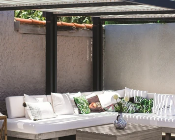 Guide to Protect Timber Furniture with Outdoor Furniture Oil